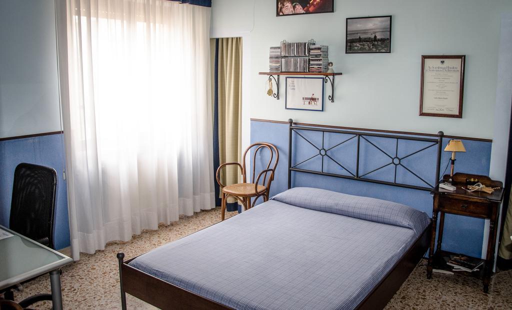 קאסרטה B&B Royal Palace Room חדר תמונה