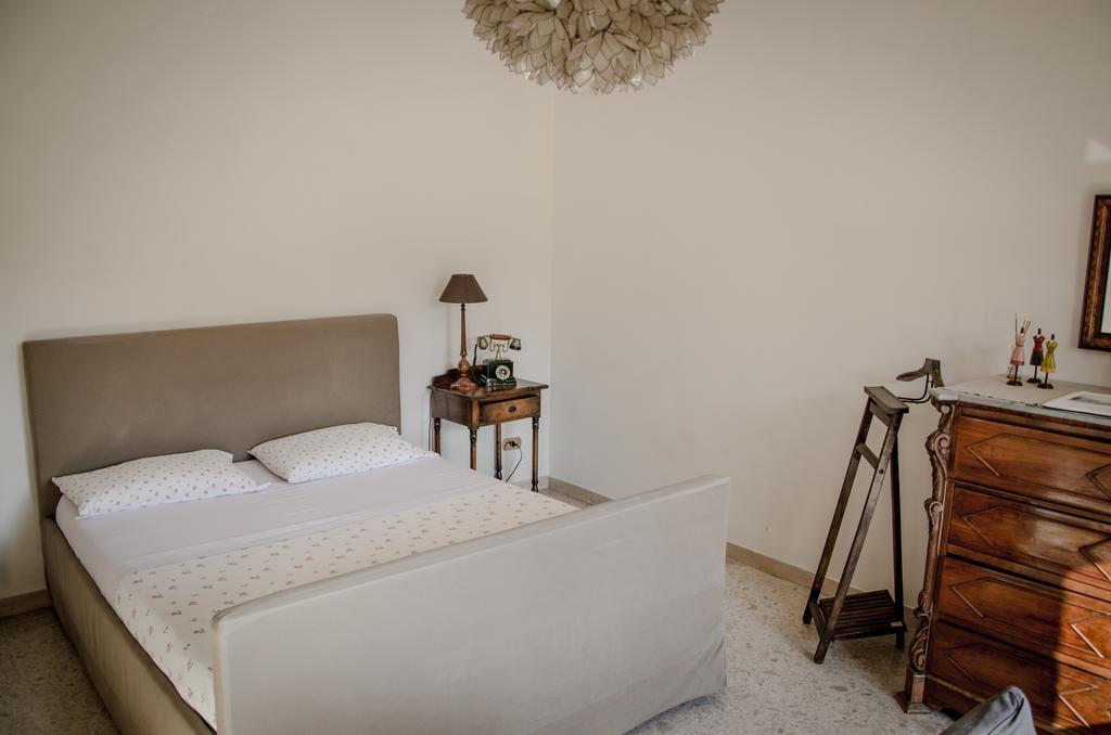 קאסרטה B&B Royal Palace Room חדר תמונה